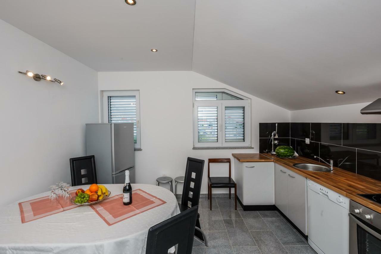 Apartman Lucija Kastela Dış mekan fotoğraf