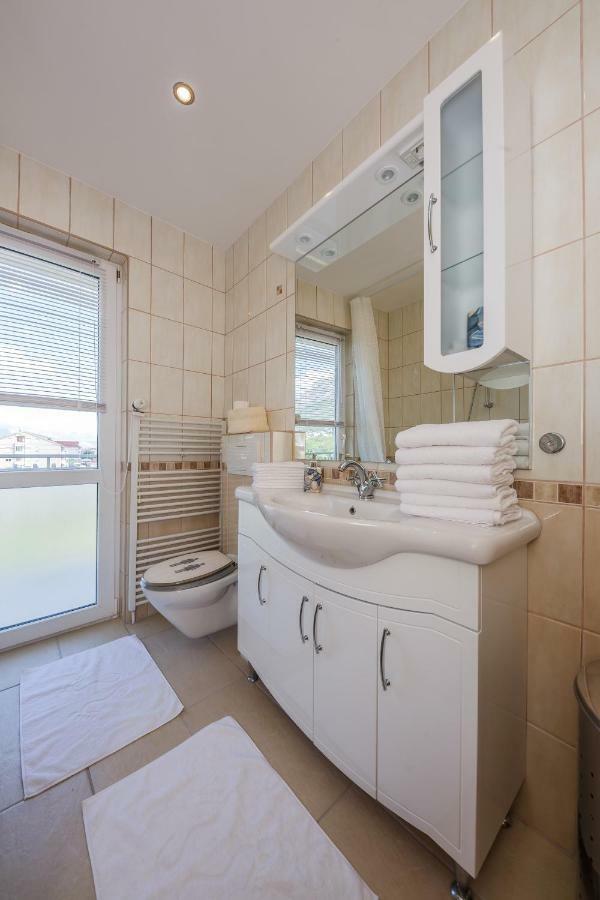 Apartman Lucija Kastela Dış mekan fotoğraf
