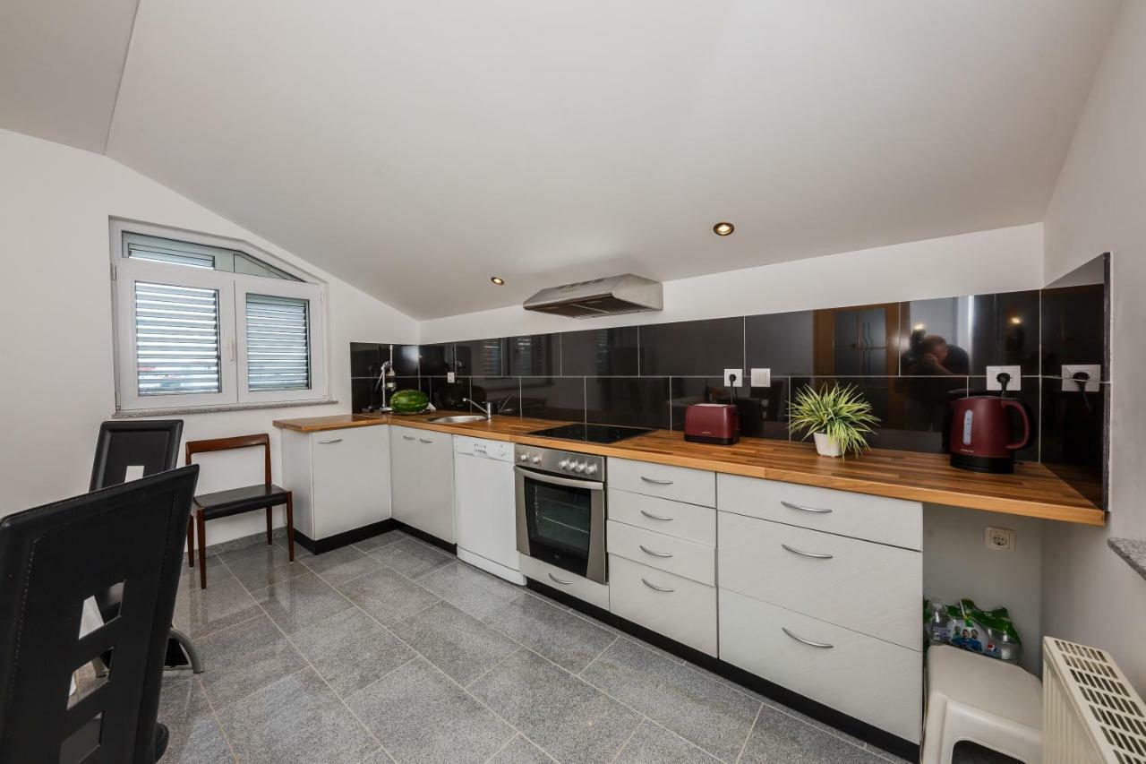 Apartman Lucija Kastela Dış mekan fotoğraf